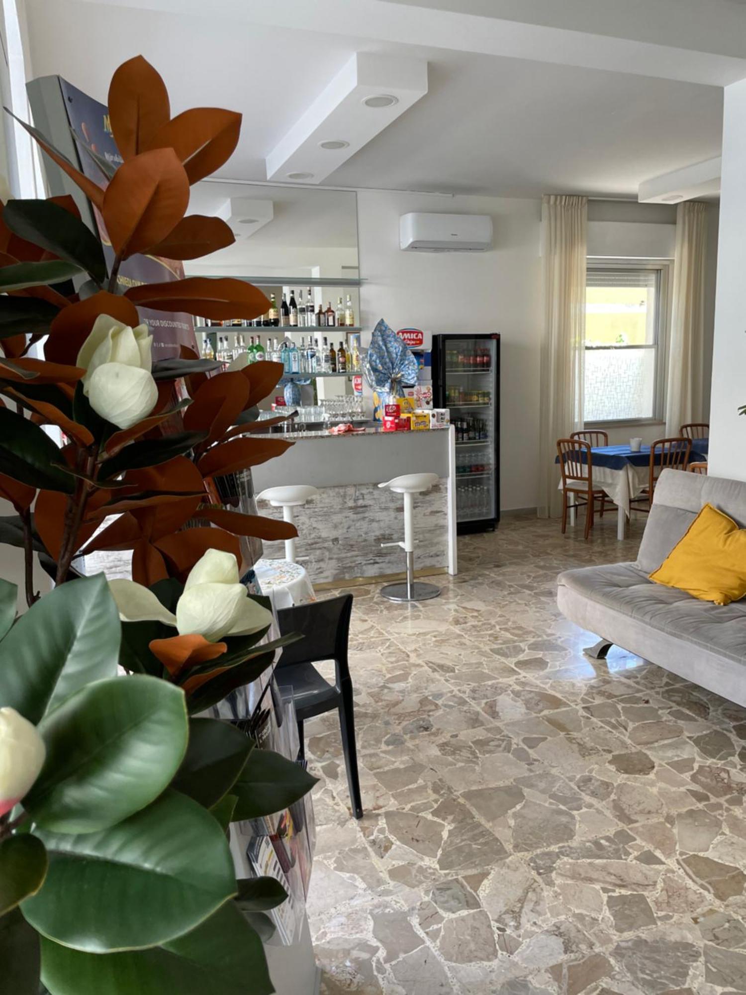 Hotel Barbiani Riccione Bagian luar foto