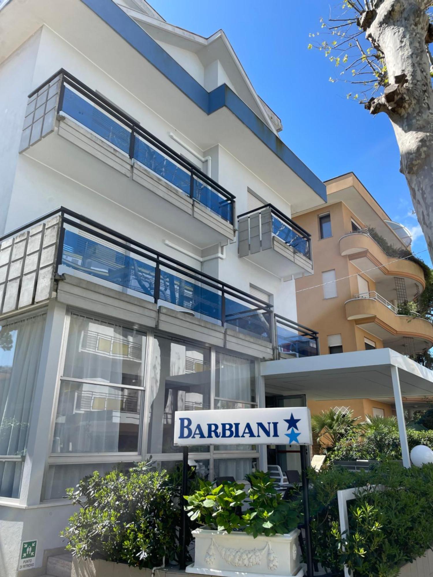 Hotel Barbiani Riccione Bagian luar foto