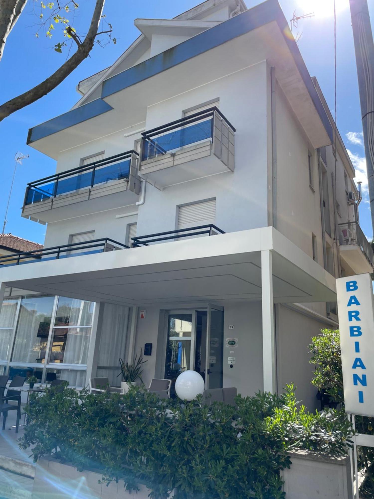 Hotel Barbiani Riccione Bagian luar foto