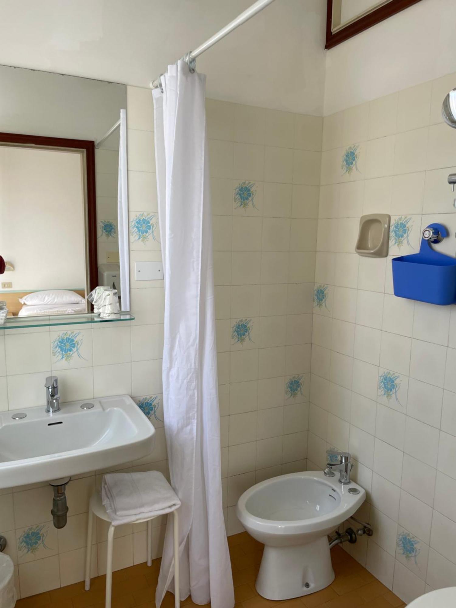 Hotel Barbiani Riccione Bagian luar foto
