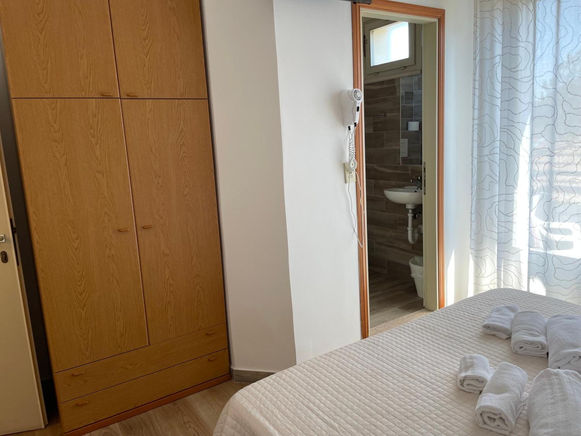 Hotel Barbiani Riccione Bagian luar foto